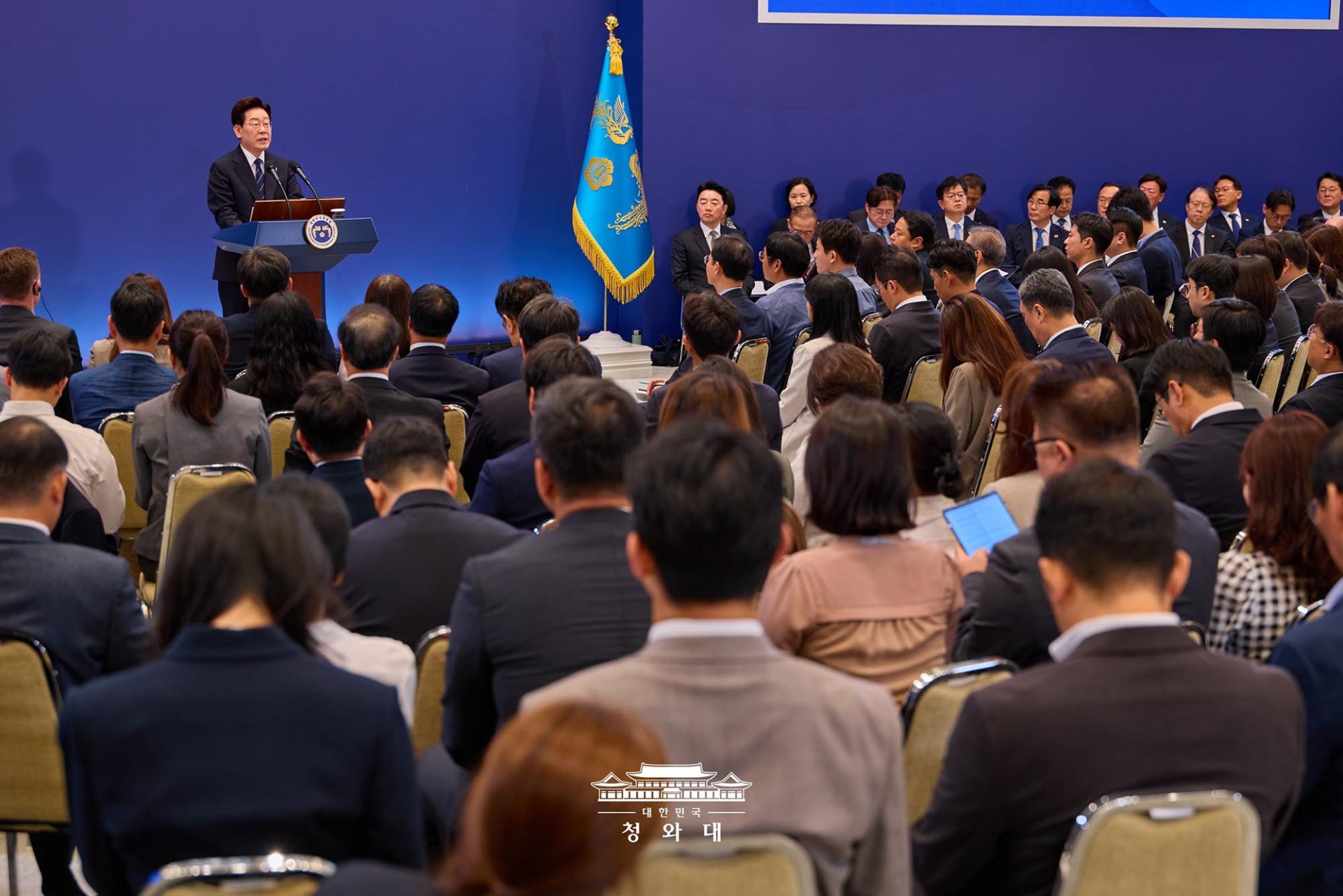이재명 대통령, 기자회견에서 미프진 도입 문제 언급