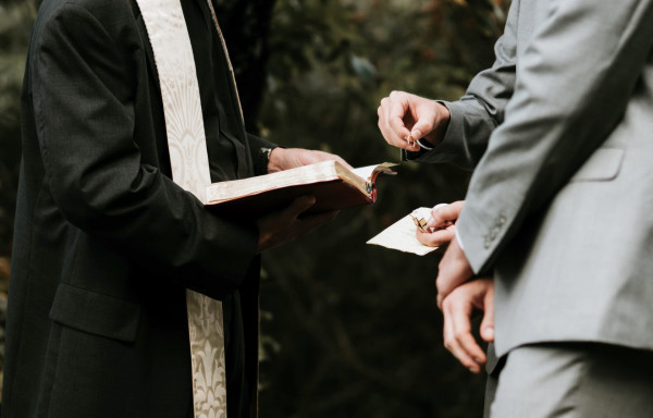 웨일스 성공회, 동성결혼 허용 논의 보류 결정