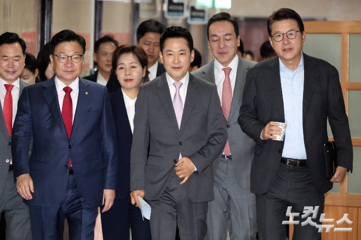 국민의힘, 김승원 후보자 자진 사퇴 후 강신철 후보자 지명 철회 요구