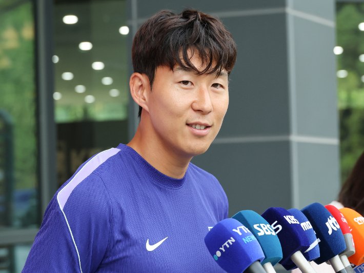 손흥민, 새로운 감독과 함께 A매치 4연전 준비