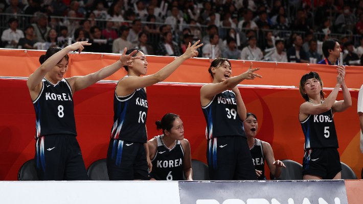 한국 여자농구, 일본 꺾고 아시안게임 금메달 획득