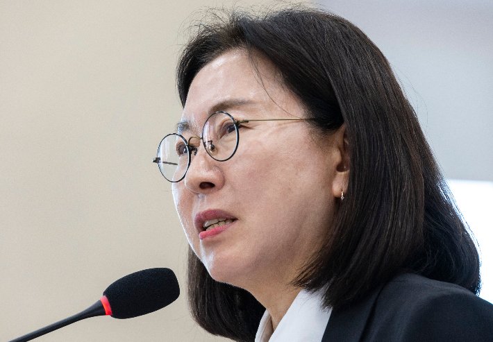 기상청장, 집중호우 예측 실패에 대한 책임 인정