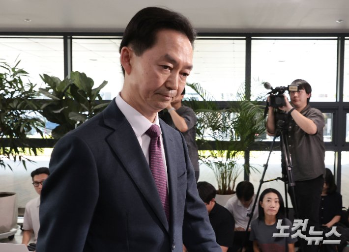 김지용 중대범죄수사청장 후보자, 검찰권 남용 의혹에 직면