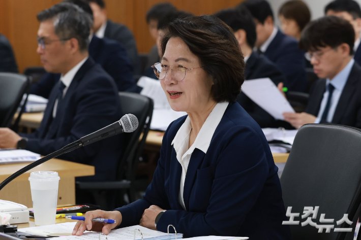 경기도 재정위기 여부 놓고 여야 의원과 추미애 지사 간 공방