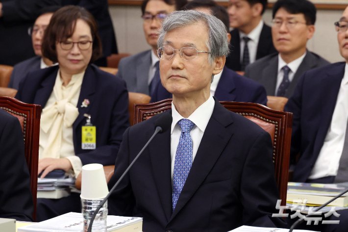 김민석, 조희대 대법원장 탄핵 논의 시작 밝혀