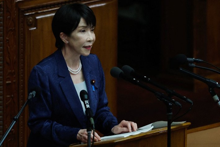 다카이치 일본 총리, 야스쿠니 신사에 공물 봉납하지만 직접 참배는 하지 않아