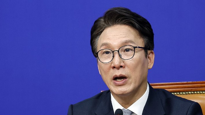 김민석, 조희대 대법원장 탄핵 추진 계획 밝혀