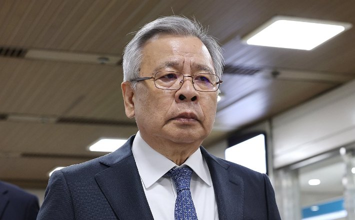 박영수 전 특검, 항소심에서 금품 수수 혐의 일부 무죄 판결