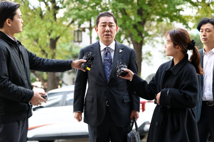 김병기 의원, 경찰에 다시 출석해 무혐의 입증 의지 밝혀