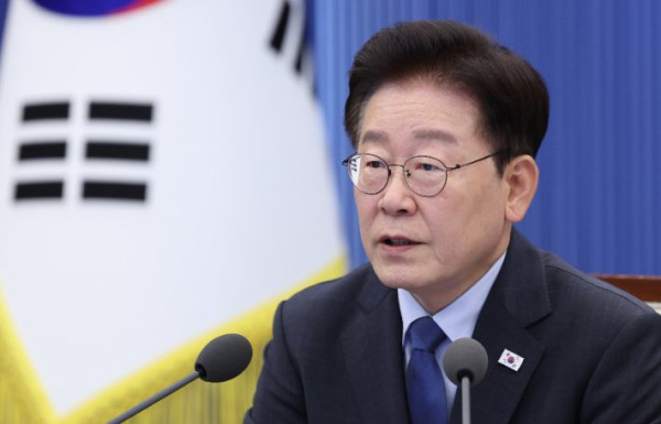 이재명 대통령 개혁 의지 강조, 트럼프 이란 전쟁 종료 예고, 브릭스 정상회의 국제법 위반 제재 반대