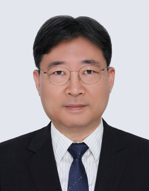 하준경 경제성장수석, 청와대 정책실장으로 임명