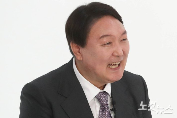 이정현 검찰총장 대행, 윤석열 전 대통령 발언 언급하며 문재인 전 대통령 수사 비판