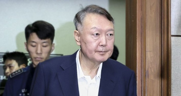 윤석열 전 대통령, 항소심에서 내란 혐의 부인