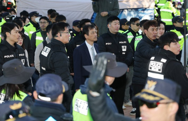 선관위 특검, 서울 올림픽공원에서 지방선거 투표지 검증 시작