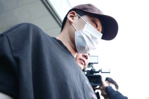 김성우, 아내 강간상해 혐의로 공소청에 송치