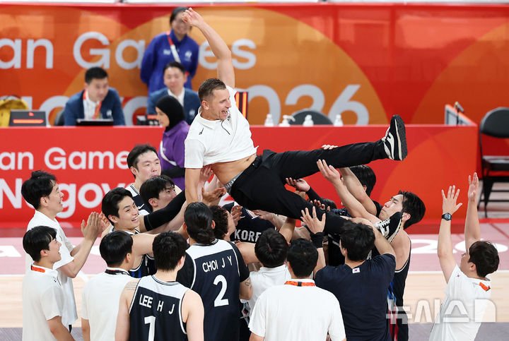 한국 남자 농구, 아시안게임 결승에서 일본을 꺾고 금메달 획득