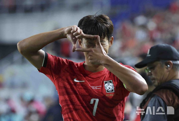 손흥민, 에콰도르전에서 득점으로 팀 승리 이끌어