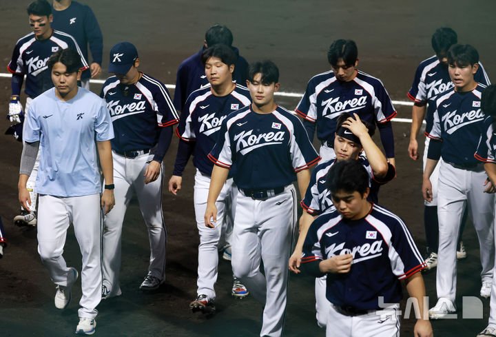 한국 야구, 일본에 0-5로 패배하며 아시안게임 슈퍼라운드 첫 경기에서 졌다