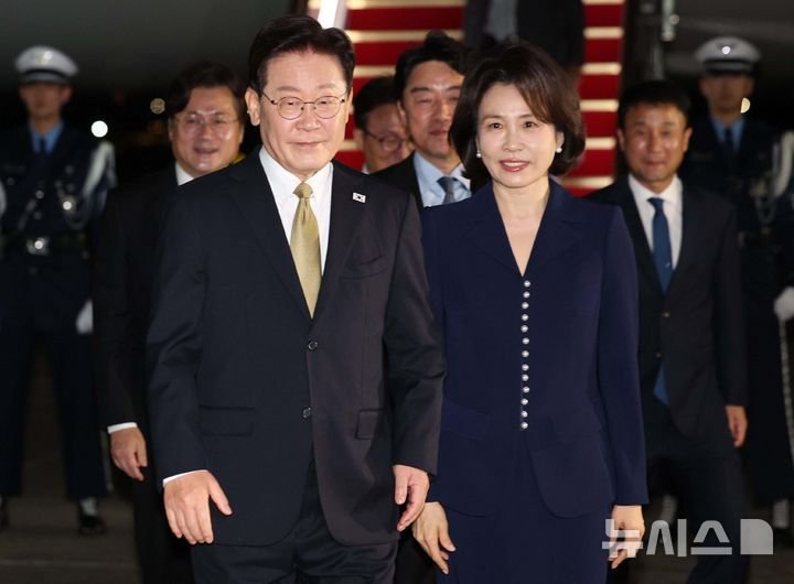이재명 대통령, 미국·멕시코 순방 마치고 귀국
