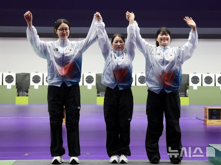 한국 사격, 여자 25m 권총 단체전 은메달 획득
