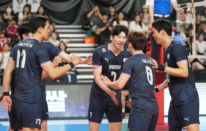 한국 남자배구, 중국에 패배하며 아시안게임 조 2위로 8강 진출