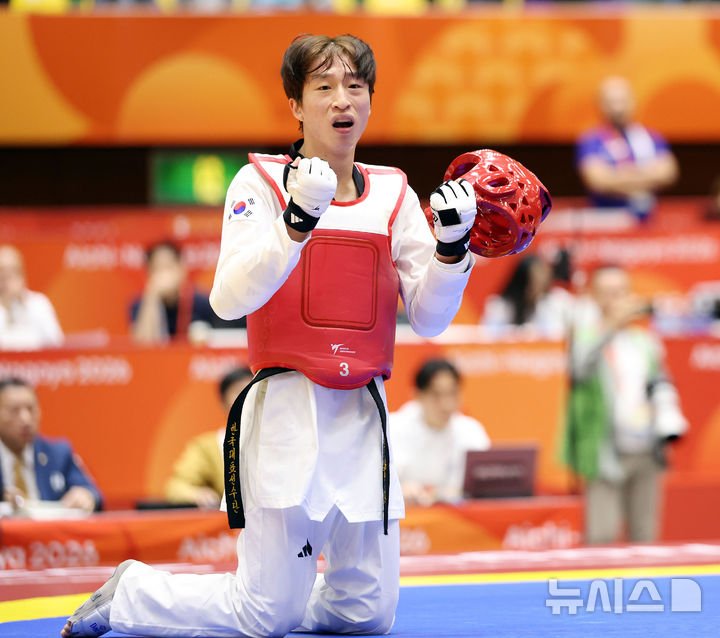 한국 태권도 안향식과 곽민주, 아시안게임에서 동메달 획득