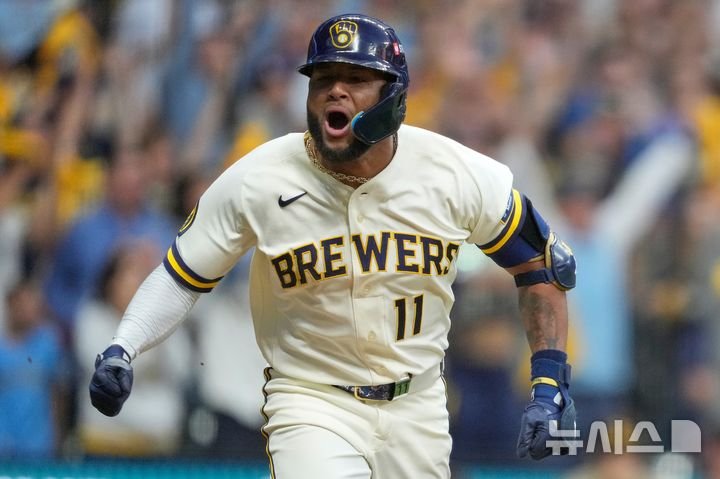밀워키 브루어스, 샌디에이고에 연이틀 승리…NLCS 진출 가능성 높여