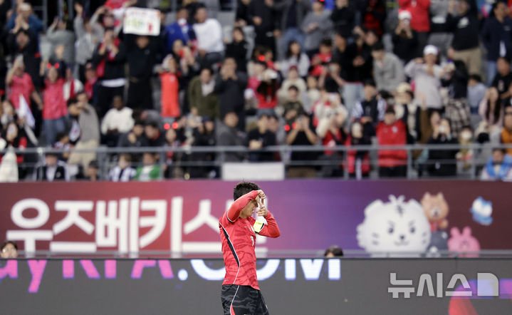 한국 남자 축구 대표팀, 우즈베키스탄에 2-0 승리로 A매치 4연전 마무리