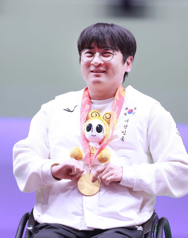 서훈태, 2026 장애인아시안게임에서 한국 선수단 첫 금메달 획득
