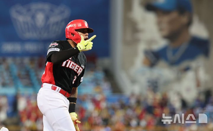 KIA 타이거즈, 삼성 라이온즈와의 PO 1차전에서 5-1 승리