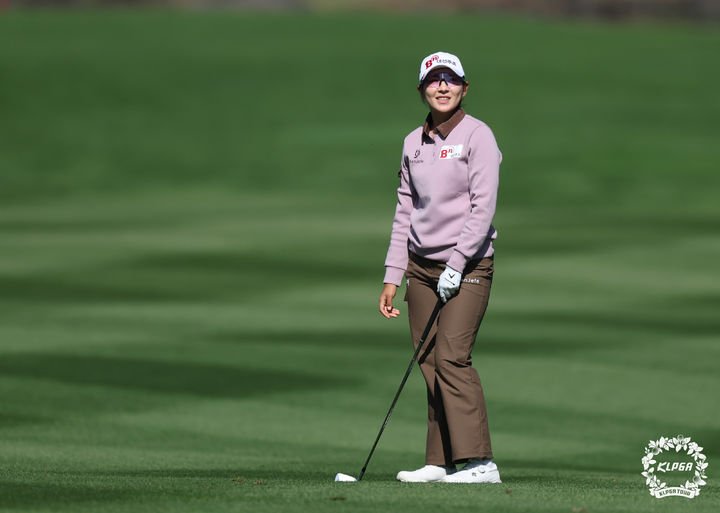 이지현, KLPGA 에쓰오일 챔피언십 3라운드 단독 선두
