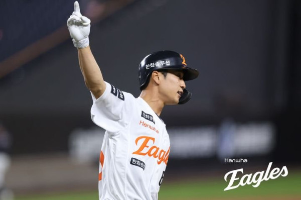 8연승 노리던 선두 KT, 한화와 무승부…