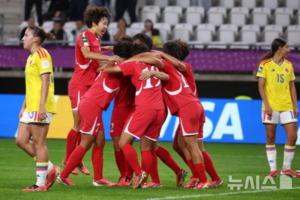 북한 U-20 여자 축구대표팀, 결승 진출…스페인과 맞대결