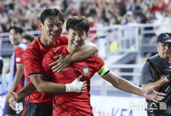 한국 남자 축구, 에콰도르에 3-0 승리로 모레노 감독 데뷔전 장식