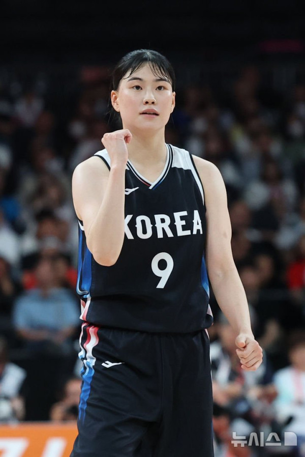 한국 여자 농구, 일본 꺾고 12년 만에 아시안게임 금메달 획득