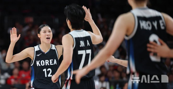 한국 여자 농구, 일본 꺾고 12년 만에 아시안게임 금메달 획득