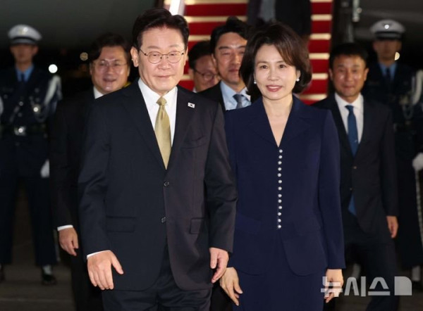 이재명 대통령, 미국·멕시코 순방 마치고 귀국