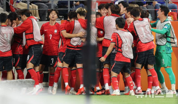한국 U-23 축구 대표팀, 일본 꺾고 아시안게임 4연패 달성