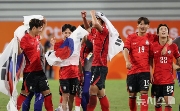 한국 남자 축구, 아시안게임 결승에서 일본에 승리하며 4연속 금메달 획득