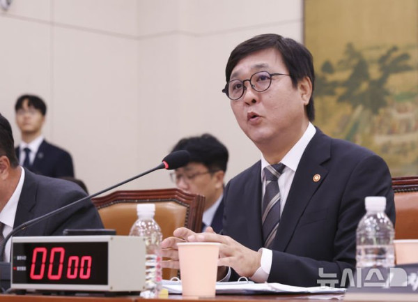 최휘영 장관, 병역특례 제도 손질 예고