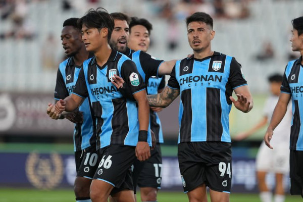 천안시티FC, 경남FC 상대로 14경기 무승 기록 끊어