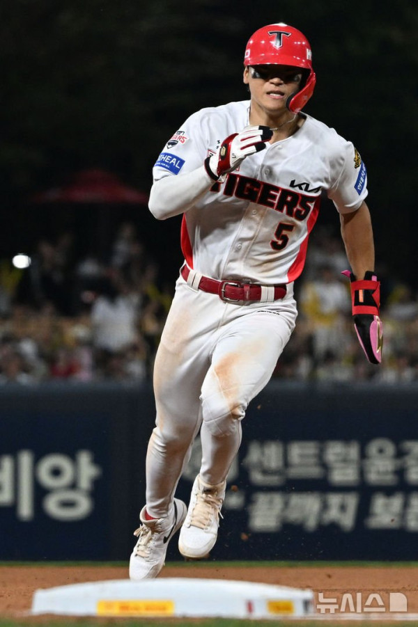 KIA 김도영, 시즌 최종전에서 45호 홈런 기록