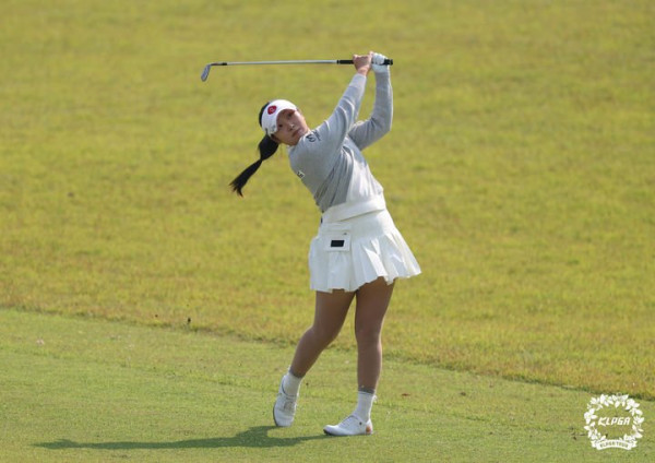 유현조, KLPGA 아이스버그·서울신문 오픈 1라운드 단독 선두