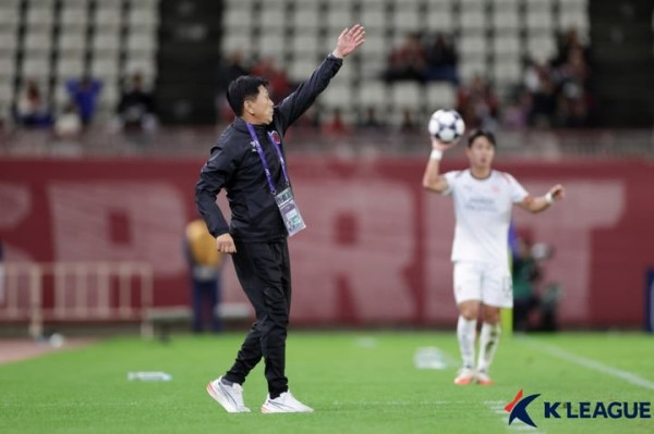 포항 스틸러스, 가시마 원정에서 0-3 패배로 ACLE 3연패
