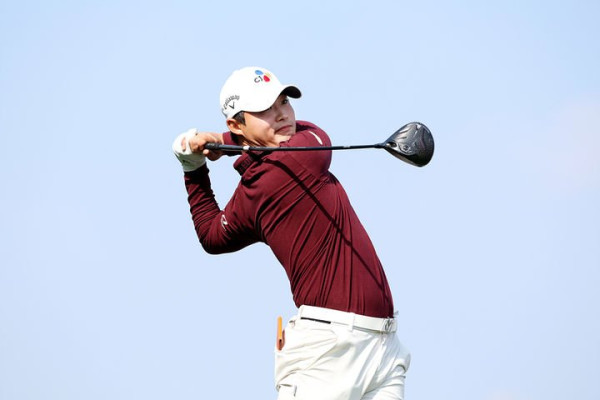배용준, KPGA 렉서스 마스터즈 2라운드 공동 1위 기록