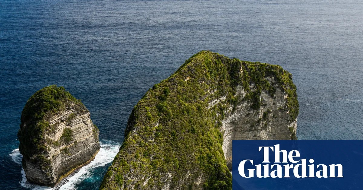 Australian Woman Dies in Cliff Fall at Bali's Kelingking Bea…