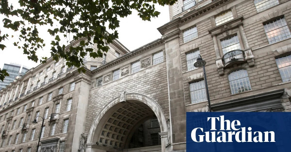 MI5, 중국 연구기관과의 협력 중단 경고